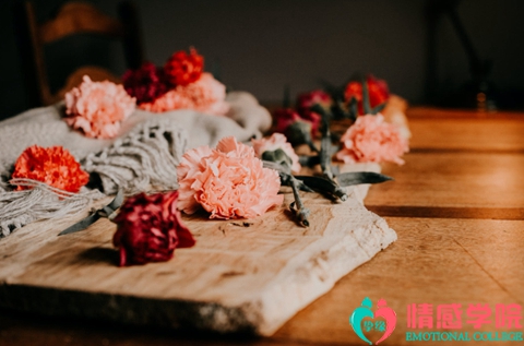 分手后怎么挽回双鱼男？