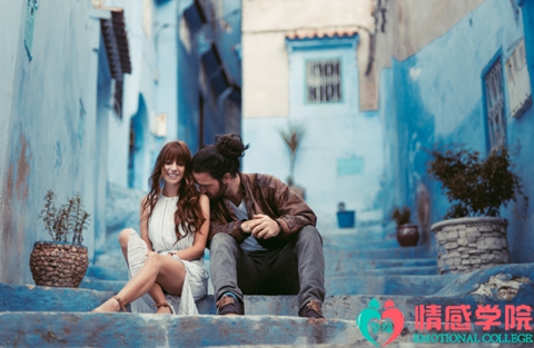 丈夫出轨妻子怎么办？