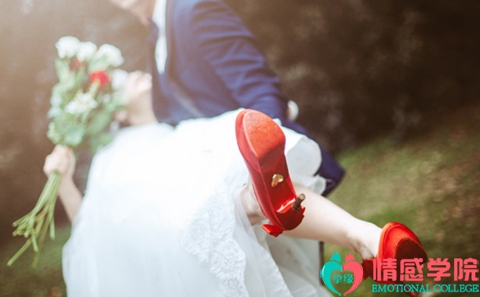 我老公在外面找小三怎么办,婚姻破裂还能挽救吗?
