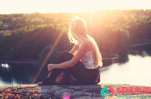 丈夫为小三抛妻弃子?分离第三者的技巧