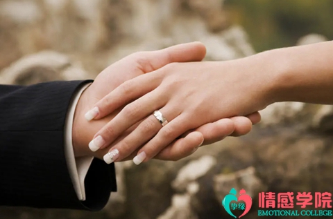 绝情出轨怎么挽回,三个方法让他重新爱上你